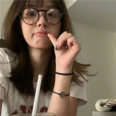 生活艰难所以快乐